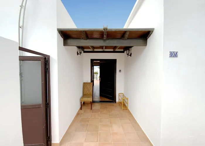 빌라 With Private Pools - Just 7 Min Walk From Beach, Bars & Dining 플라야블랑카