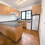 Villa With Private Pools - Just 7 Min Walk From Beach, Bars & Dining *