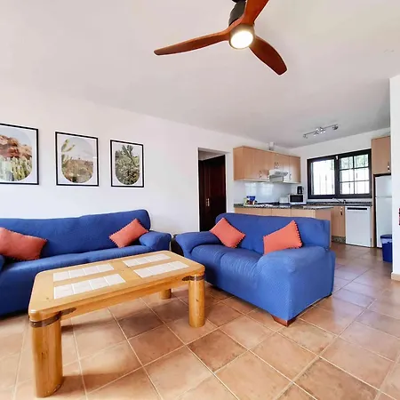 With Private Pools - Just 7 Min Walk From Beach, Bars & Dining