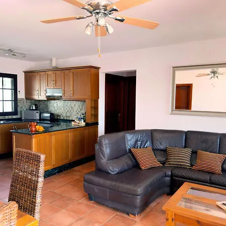 With Private Pools - Just 7 Min Walk From Beach, Bars & Dining