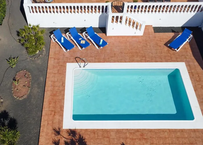 וילה With Private Pools - Just 7 Min Walk From Beach, Bars & Dining *