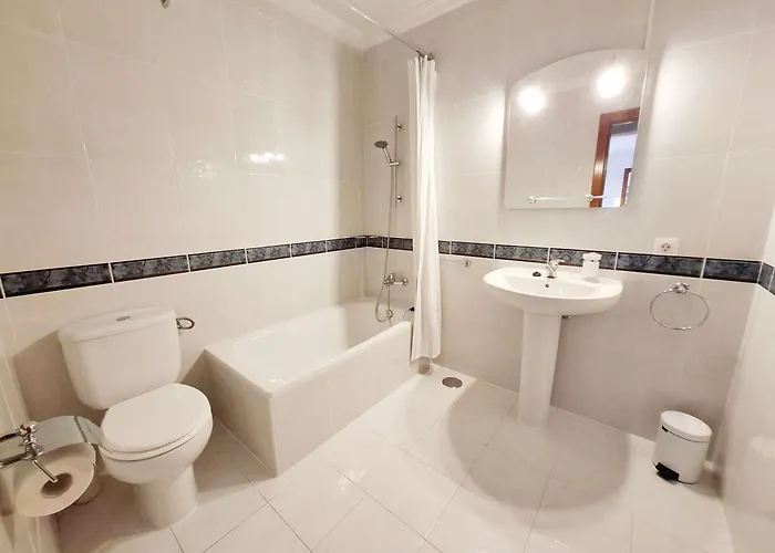 Villa With Private Pools - Just 7 Min Walk From Beach, Bars & Dining